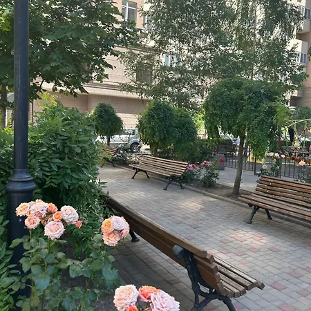 Apartmán однокімнатна в одеських традиціях Oděsa